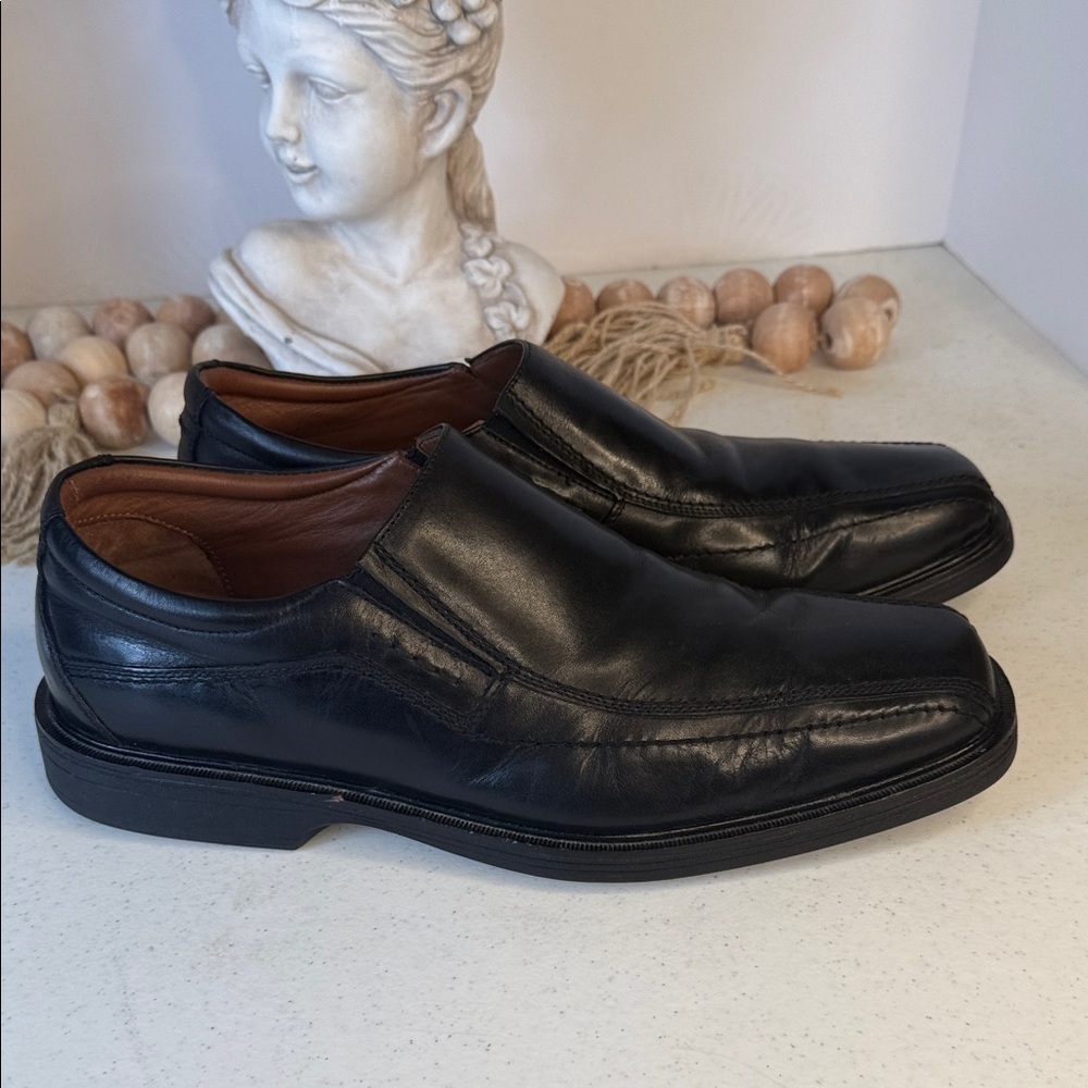 Johnston & Murphy 11 XW Stanton Waterproof Sheepskin Dual Width Shoes